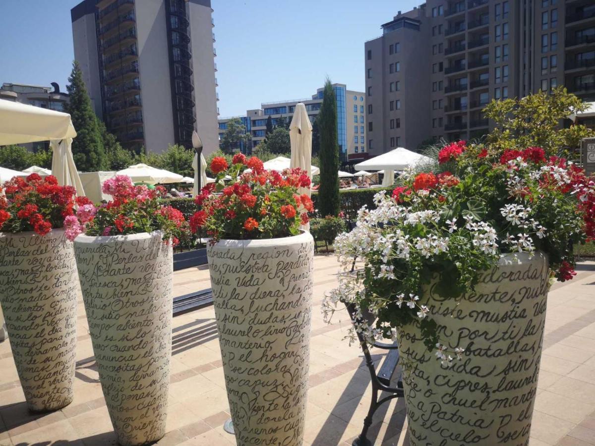 Royal Beach Apartment Barcello B Sunny Beach Esterno foto