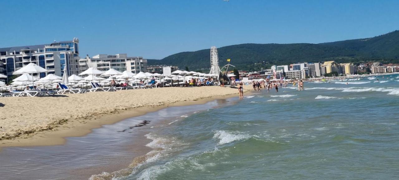 Royal Beach Apartment Barcello B Sunny Beach Esterno foto