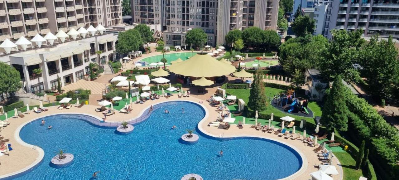 Royal Beach Apartment Barcello B Sunny Beach Esterno foto