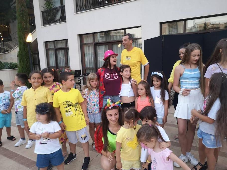 Royal Beach Apartment Barcello B Sunny Beach Esterno foto